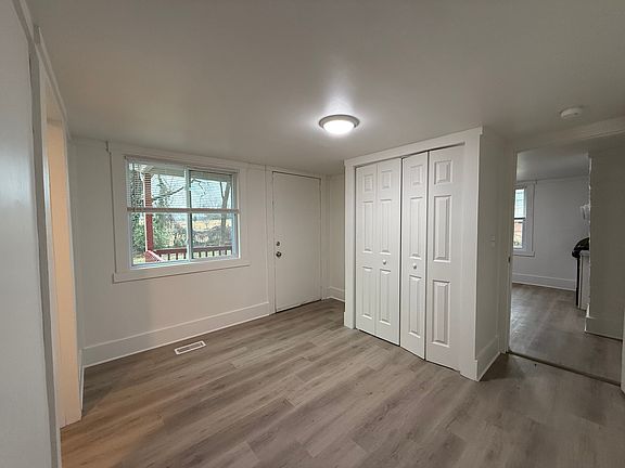 4th image of 604 Betty St #606