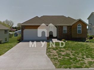 1004 E Lloyd St, Ozark, MO 65721