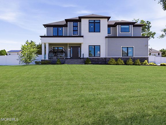2nd image of 1655 Feldmus Lane