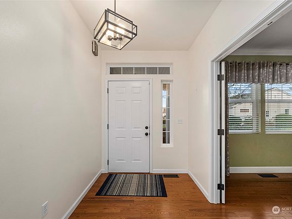 4th image of 7430 143rd Avenue Ct E