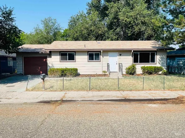 615 SE 7th St, Ontario, OR 97914