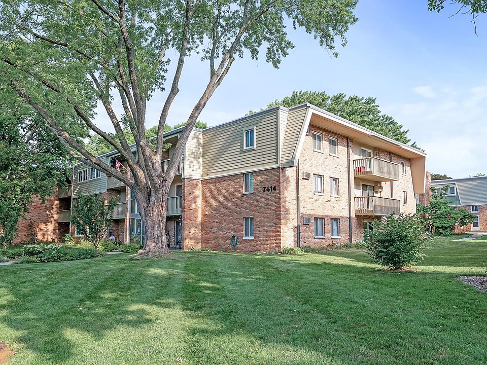1st image of 7414 W 22nd St APT 102