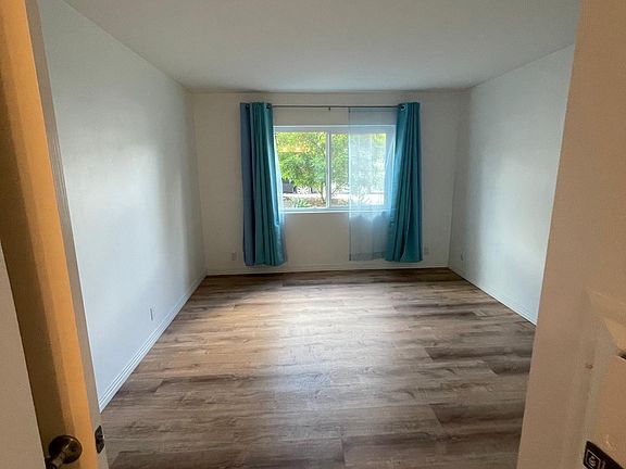 2nd image of 6120 Decena Dr Unit 110