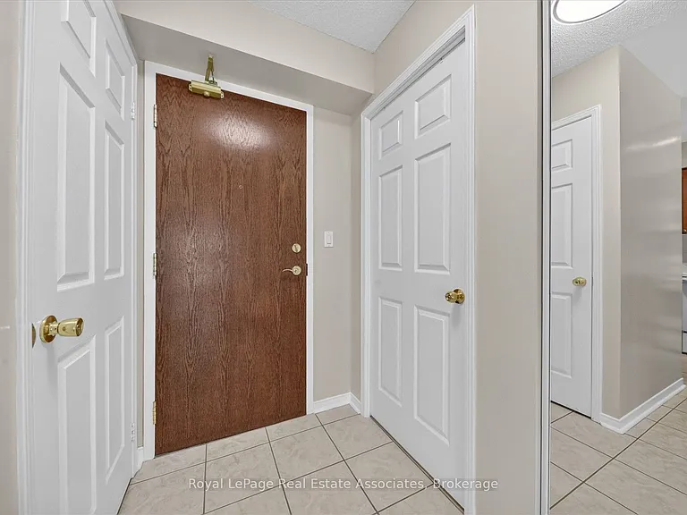 7 Michael Power Pl #908 — Photo 2