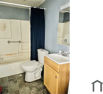 1705 W 11th St — Photo 7