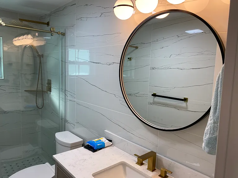 2nd Bathroom