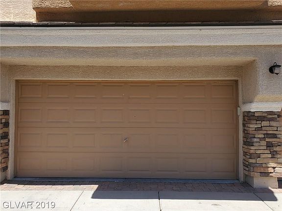 2 Car Garage