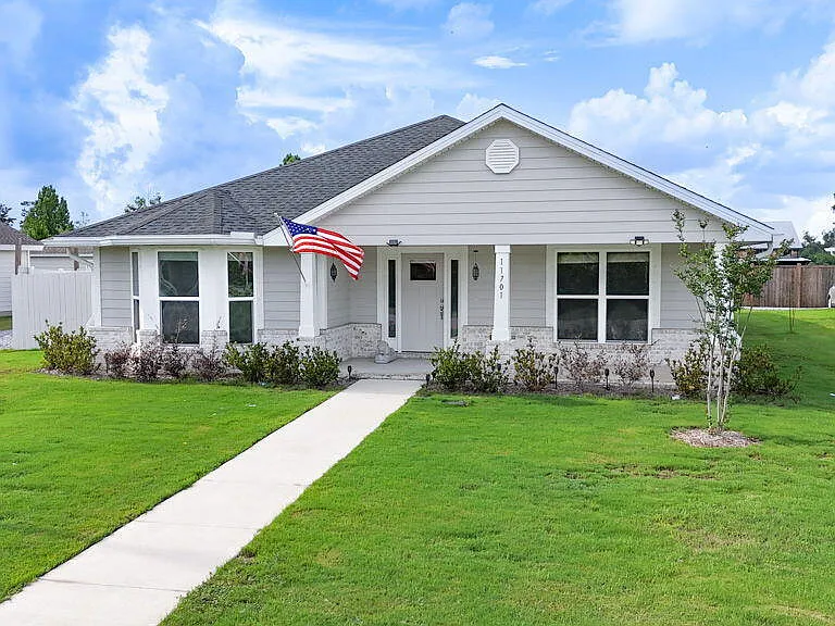 11701 Poston Rd — Photo 2