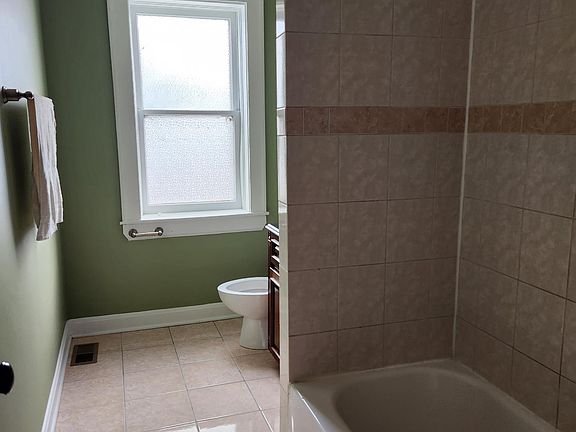 5th image of 1440 N Leamington Ave #1S
