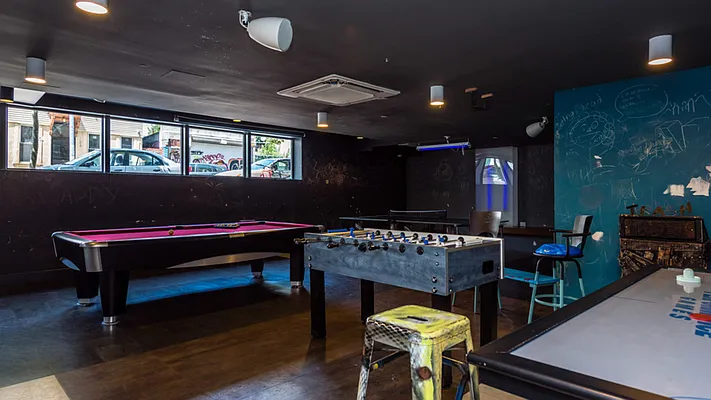 Rented by Nooklyn NYC LLC | media 115