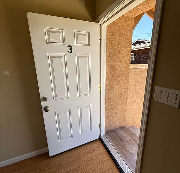 1769 Los Feliz Dr #3 — Photo 3