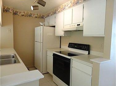 5th image of 243 Clearbrook Ct
