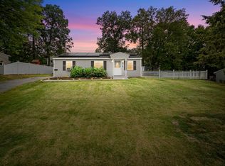 37 Inwood Rd, Auburn, MA 01501