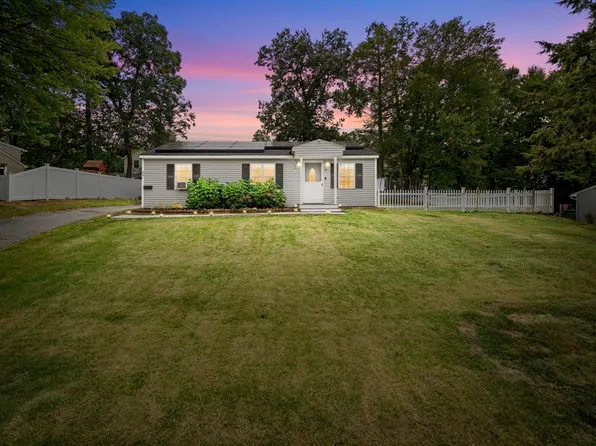 37 Inwood Rd, Auburn, MA 01501
