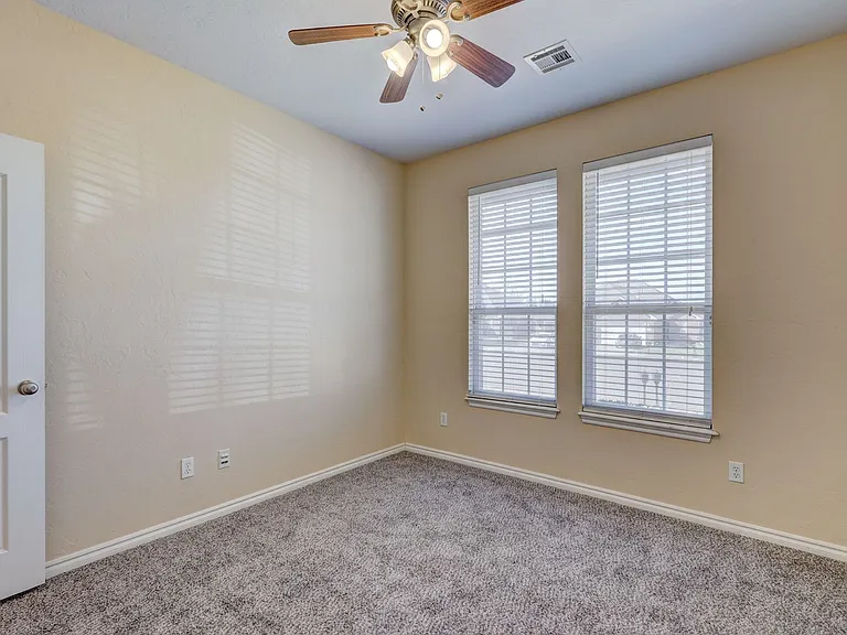 11312 NW 121st Pl — Photo 22