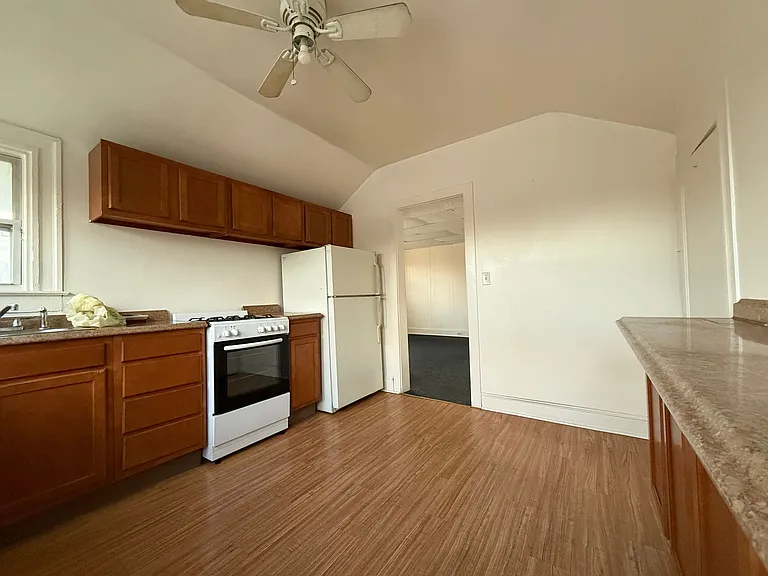 5904 Harford Rd — Photo 8