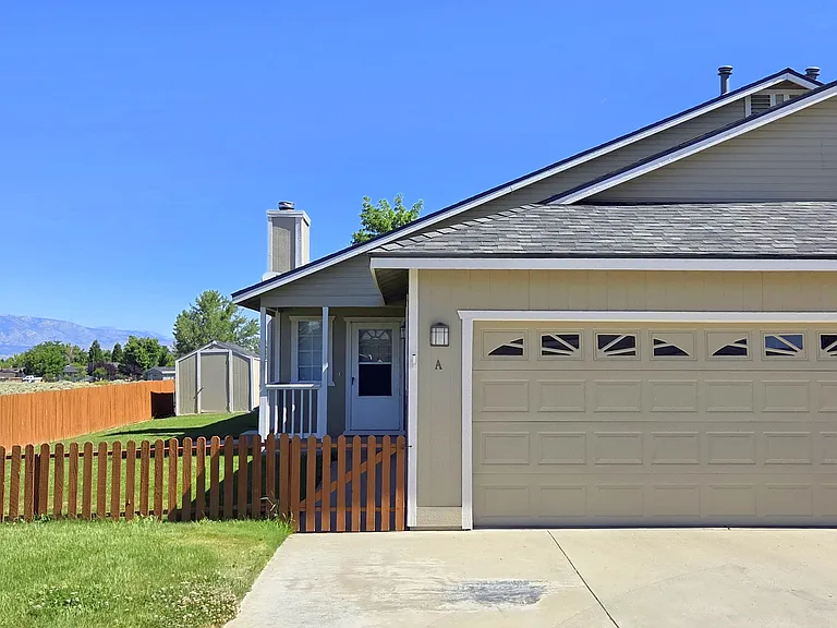 1286 Chardonnay Dr — Photo 3
