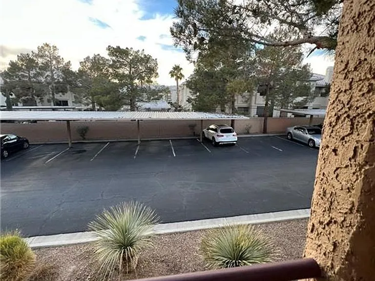9325 W Desert Inn Rd #206 — Photo 26