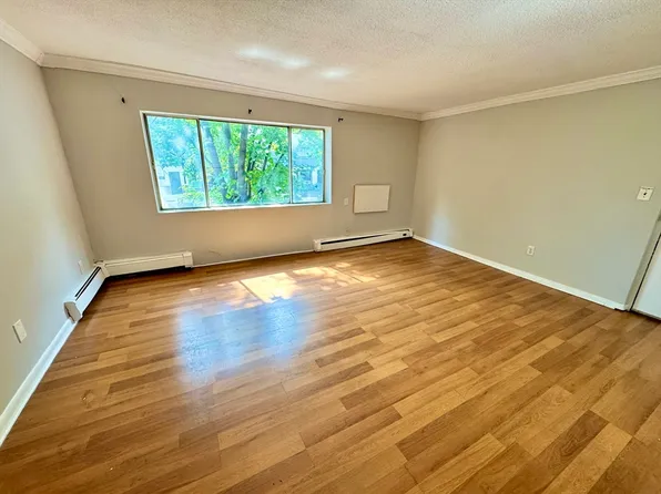 124 Addison St APT 7, Chelsea, MA 02150