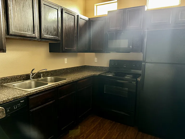 2521 Robert Wynn St #5 — Photo 5