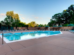 24530 Grand Central Pkwy APT 5D, Bellerose, NY 11426