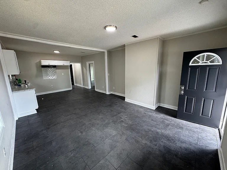 2760 Lola Ave — Photo 19