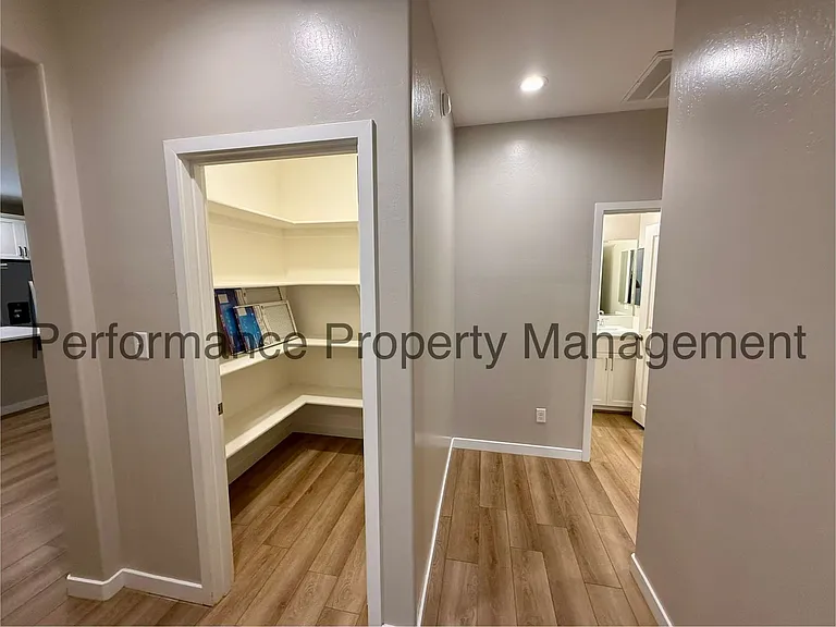 7215 Canyon Creek Dr — Photo 7