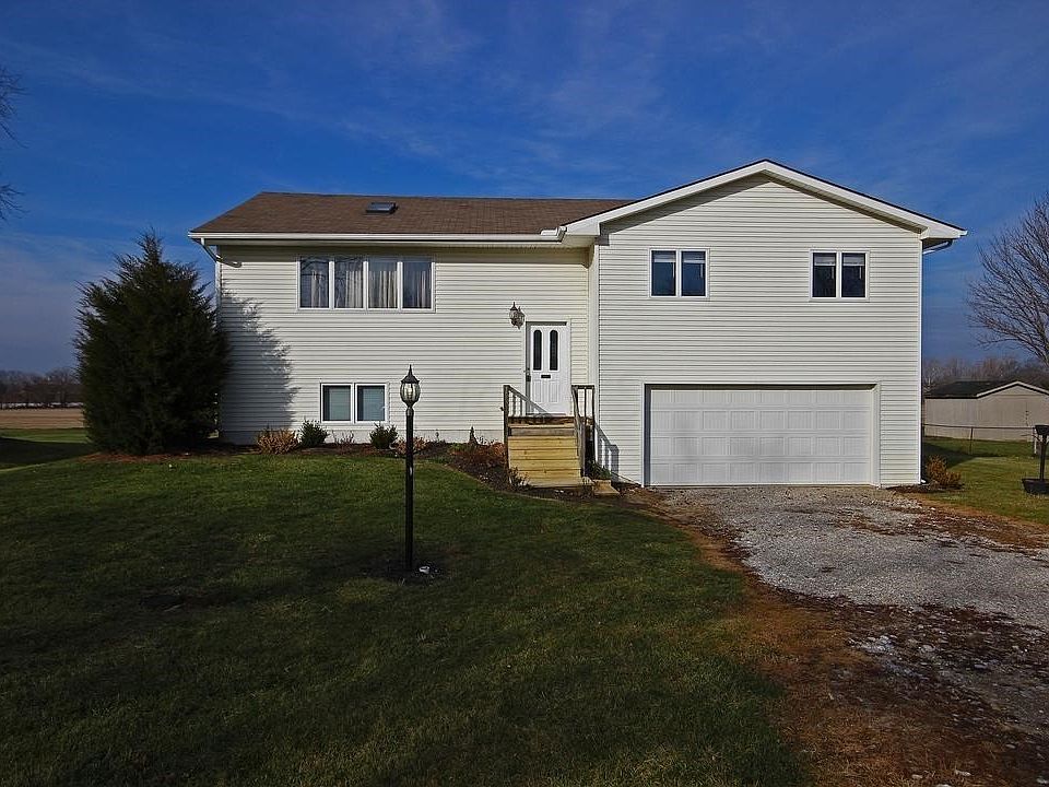 1st image of 23835 Eisenhower Dr