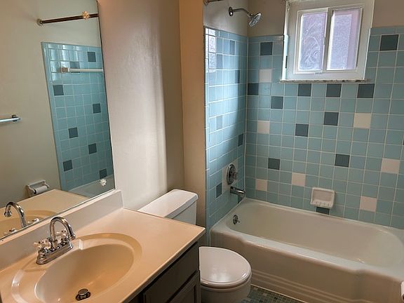 2nd image of 884 Mohawk Trl APT 4