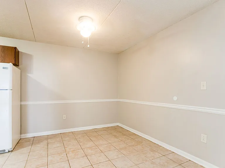 Ridge Terrace Apartments — Photo 35