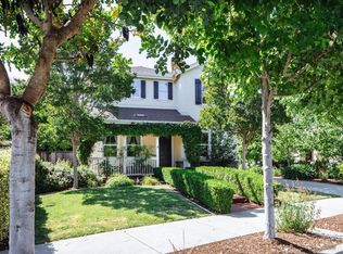 921 Elm Dr, Petaluma, CA 94952