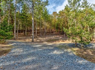 480 Hummingbird Ln, Talent, OR 97540