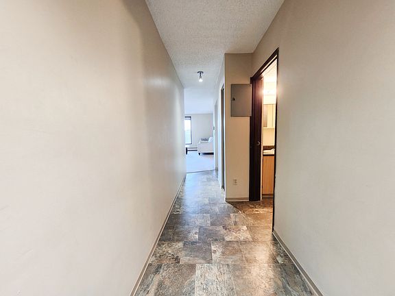 2nd image of 423 3rd Ave NE #2