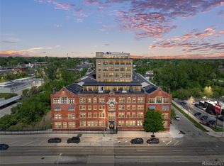 6533 E Jefferson 139 Ave #413W, Detroit, MI