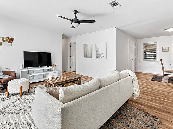 3rd image of 2216 W Ora Dr