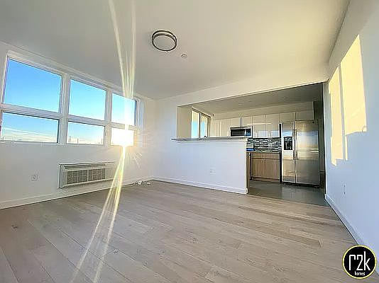 3rd image of 28-16 21st St #405D