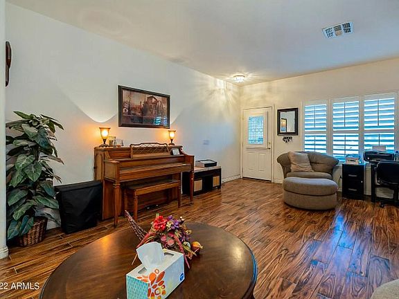 3rd image of 4232 N Dania Ct