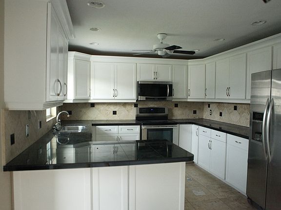 5th image of 603 67th Avenue Dr W