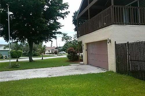 3rd image of 4667 NW 99th Ave