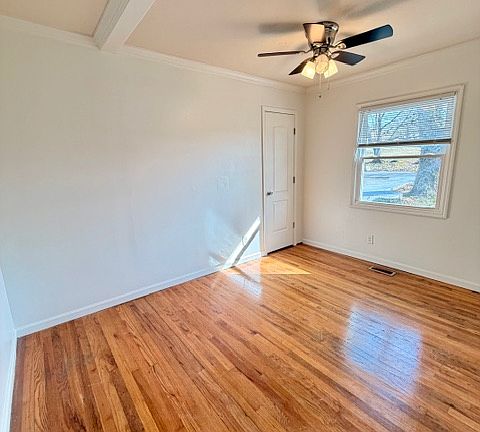 5th image of 711 Old Walton Rd