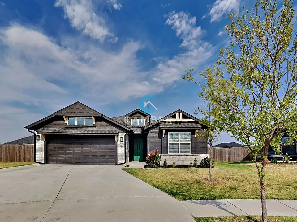 701 Caladium Dr