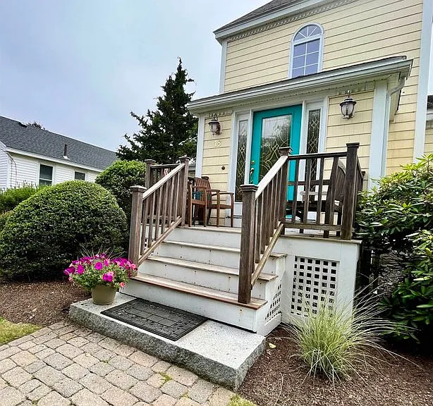 18 Browns Ct — Photo 3