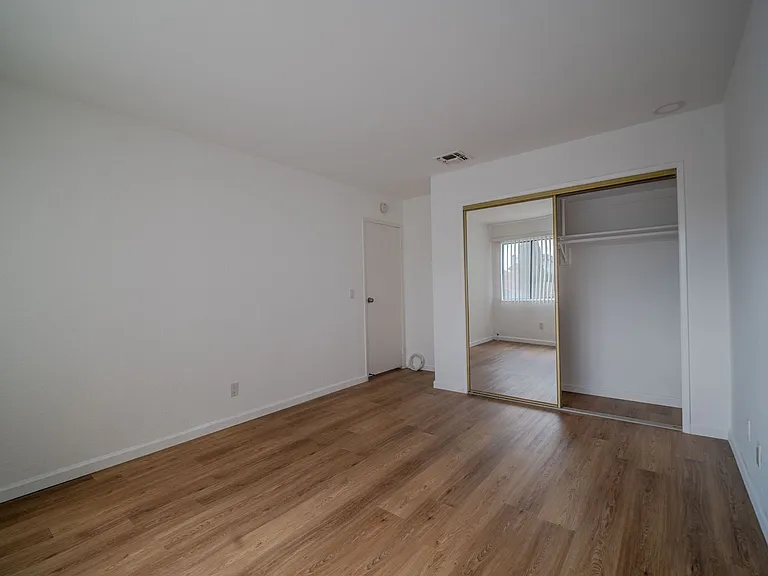 18950 Mount Walton Cir — Photo 34