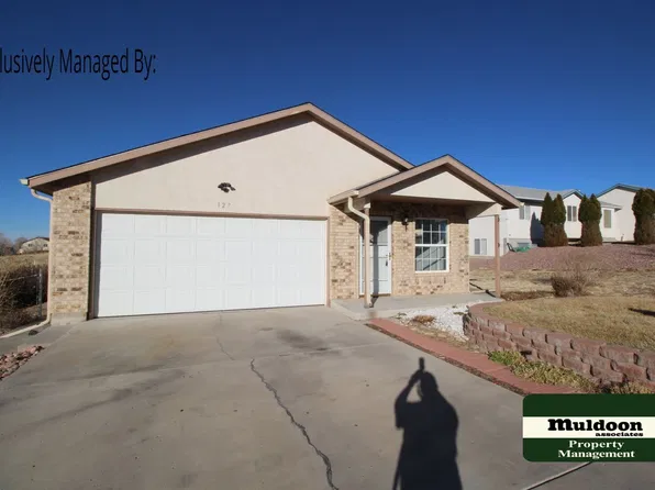 127 W Sterling Pl, Pueblo West, CO 81007