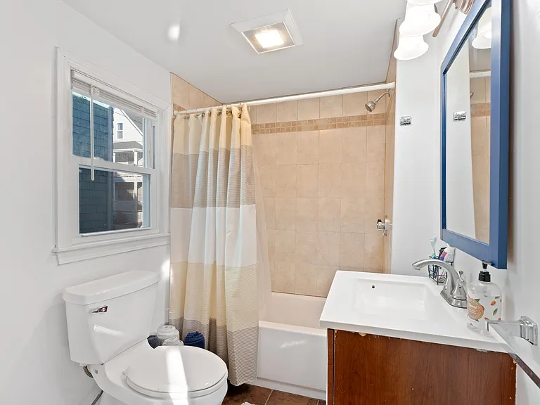 45 Wellington Ave #1 — Photo 7