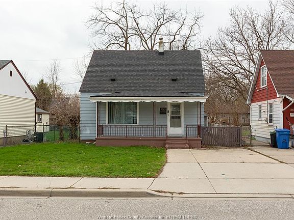 3rd image of 1015 Partington Ave