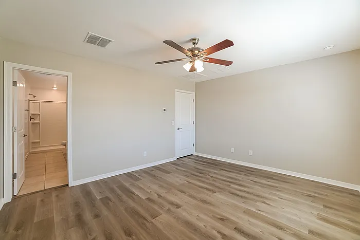 8126 W Agora Ln — Photo 8