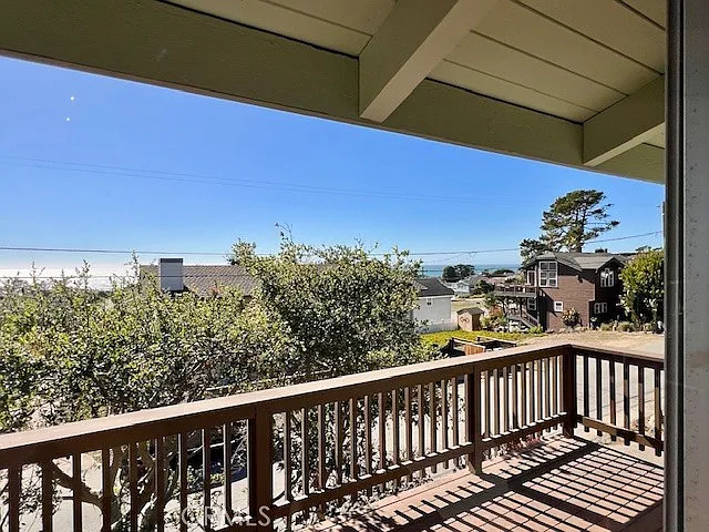 3 bed, 2190 sqft, $5,000 — Photo 2