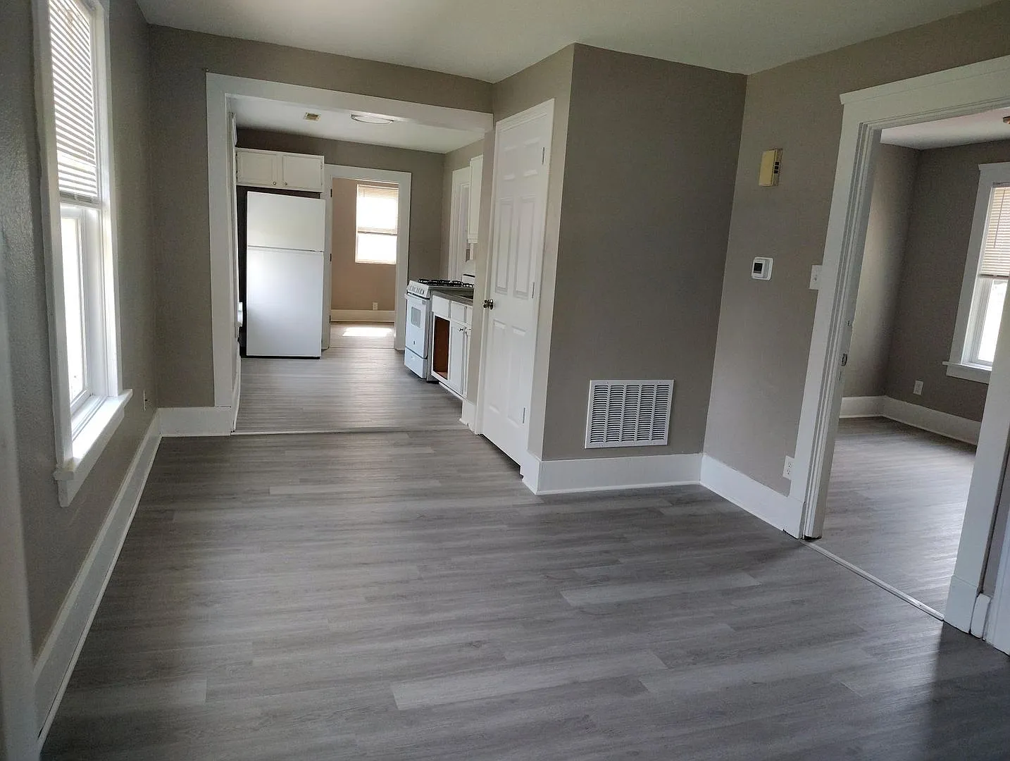 1217 Grand Ave — Photo 1