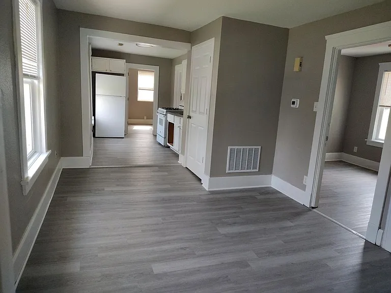 1217 Grand Ave — Photo 1